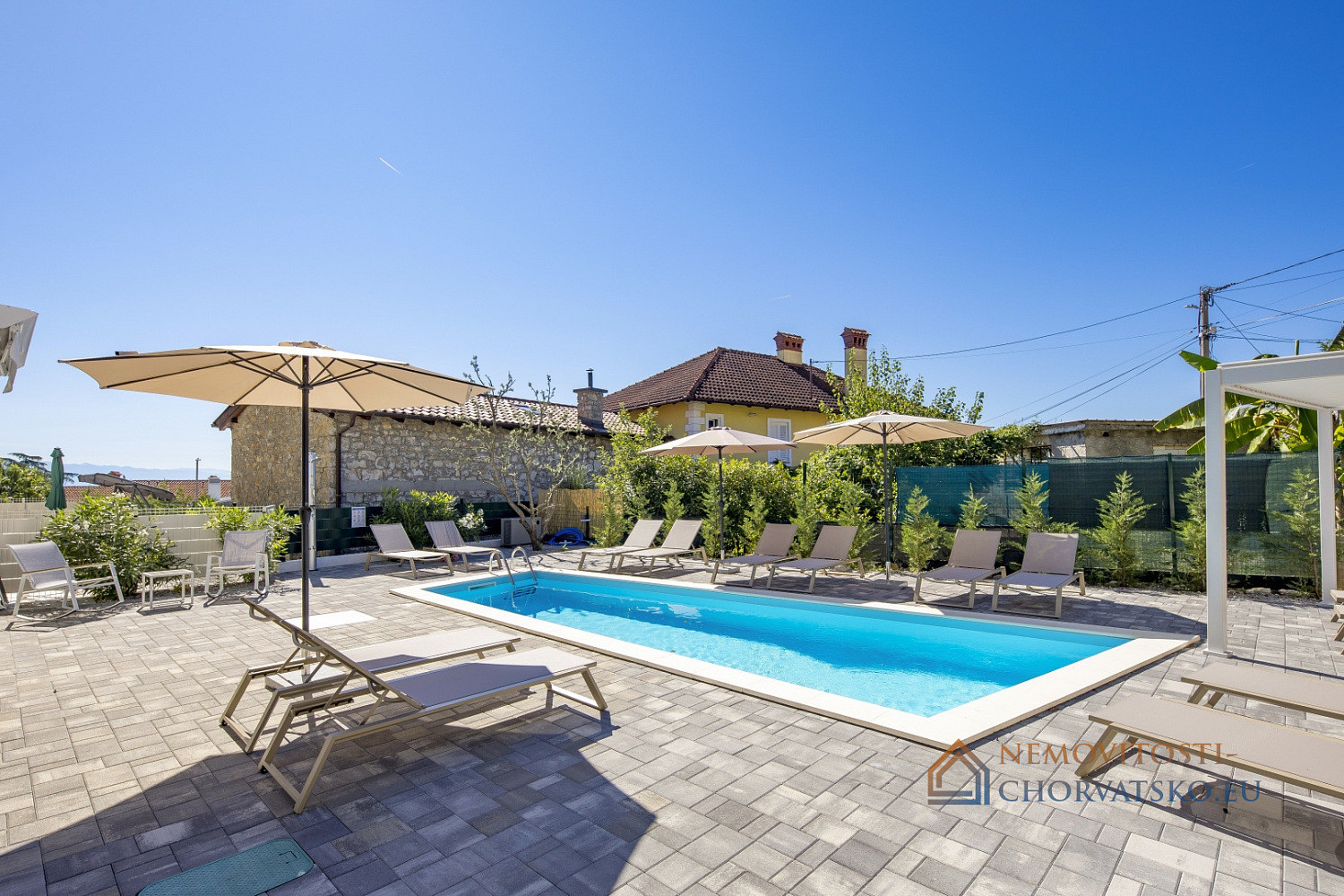 Pronájem bytu 3+kk 100 m² - Widok 2