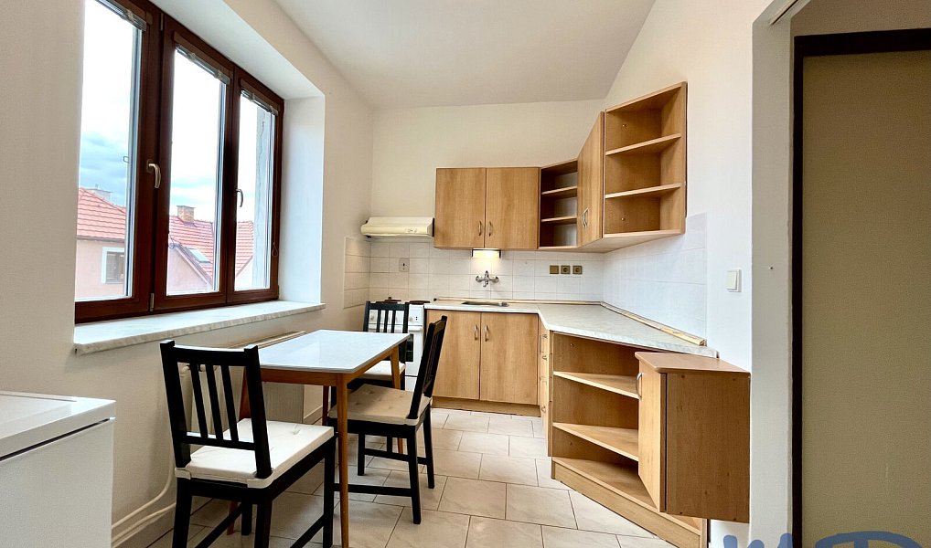 Pronájem bytu 1+1 43 m², Telč – náhled fotky 3