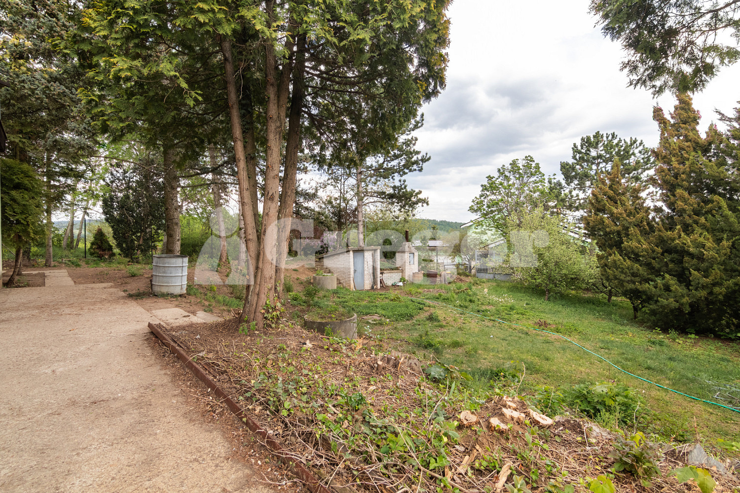 Prodej stavebního pozemku 1 537 m²