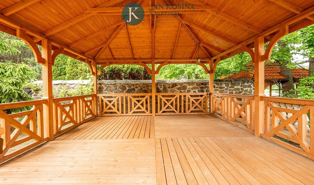 Prodej domu 236 m² s pozemkem 921 m², Hrusice – náhled fotky 56