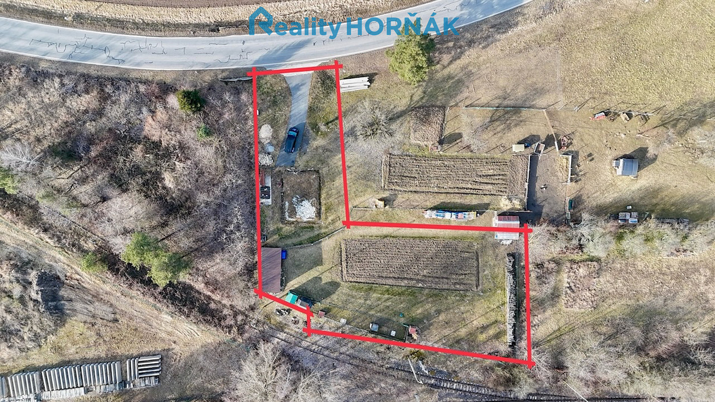 Prodej stavebního pozemku 1 733 m² – fotografie 3