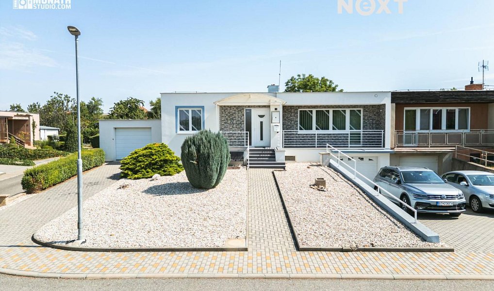 Prodej domu 196 m² s pozemkem 592 m², Tvrdonice – náhled fotky 2
