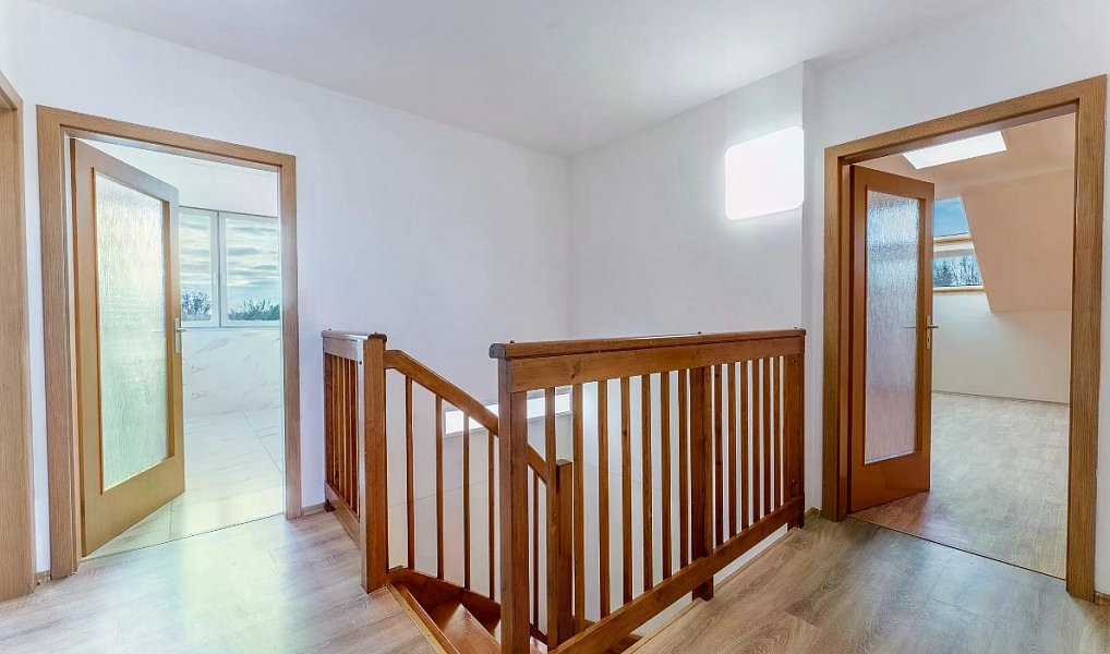 Prodej bytu 4+kk 130 m², Roztoky – náhled fotky 5