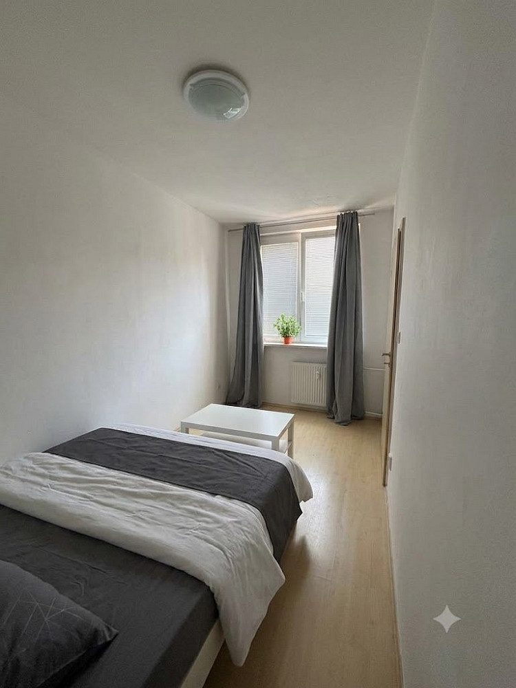 Pronájem bytu 2+1 44 m² – pohled 5