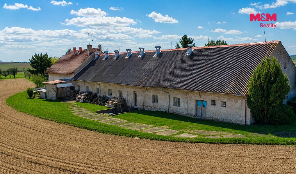 Prodej domu 200 m² s pozemkem 11 189 m², Stračov – náhled fotky 4