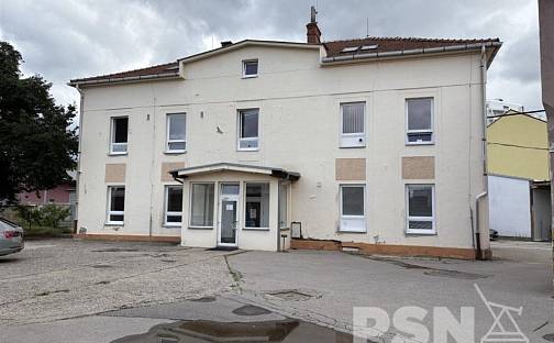 Pronájem kanceláře 111 m², U Vlečky, Brno - Komárov