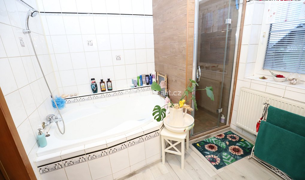 Prodej domu 150 m² s pozemkem 433 m², Cheb – náhled fotky 17