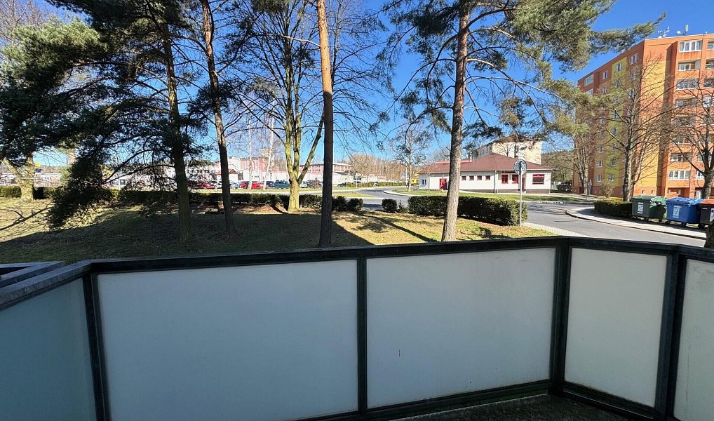 Prodej bytu 2+1 60 m², Nová Role – náhled fotky 7