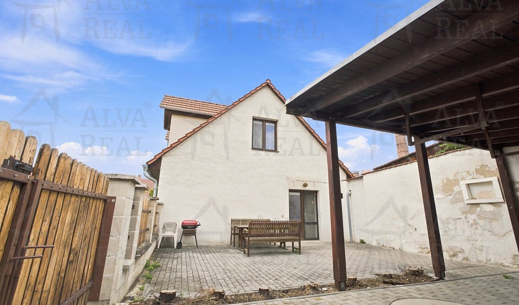 Prodej domu 141 m² s pozemkem 984 m², Dolní Kounice – náhled fotky 21