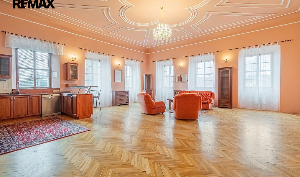 Prodej komerčního objektu (jiného typu) 700 m², Ježovy – náhled fotky 15