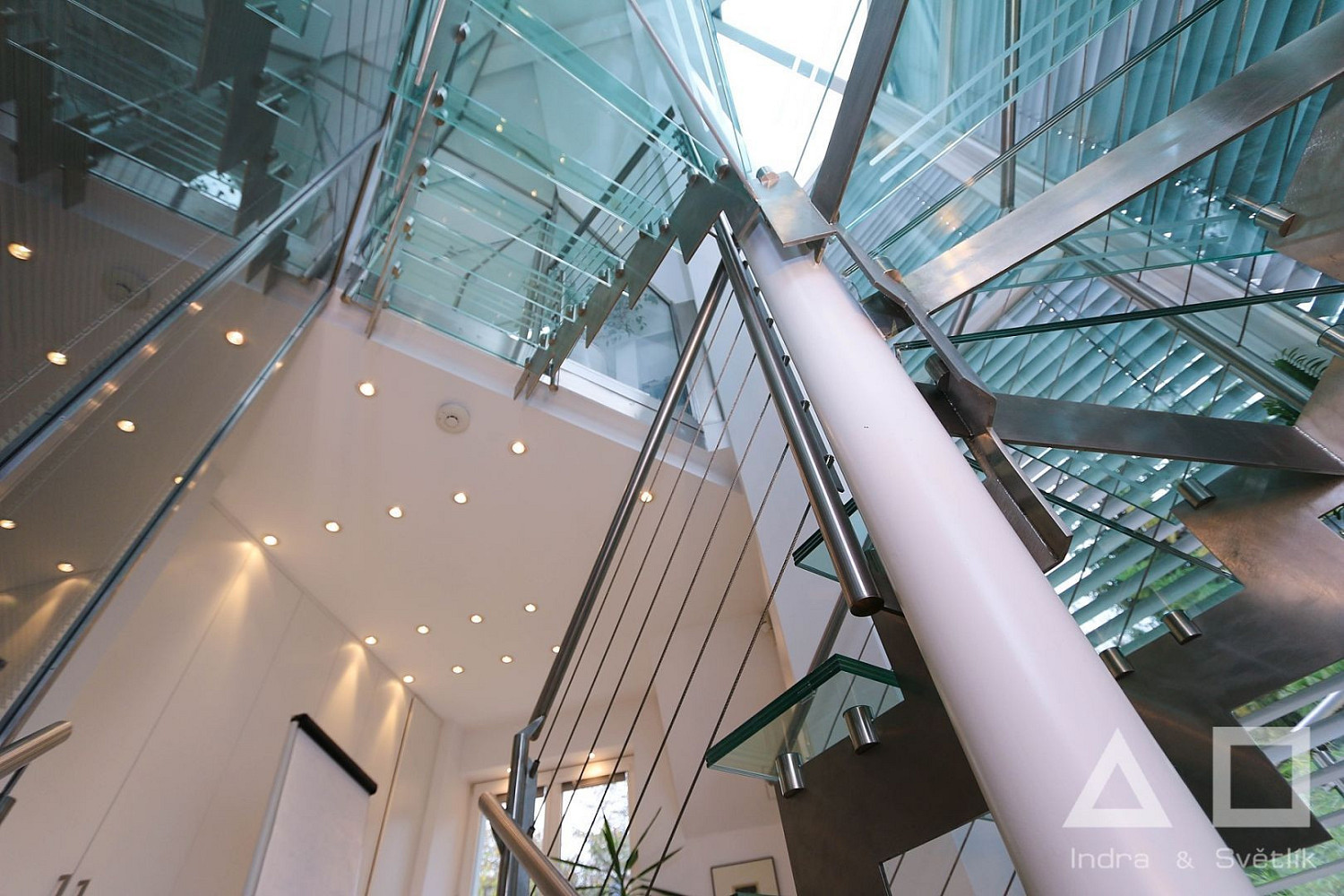 Pronájem kanceláře 114 m² – fotografie 3