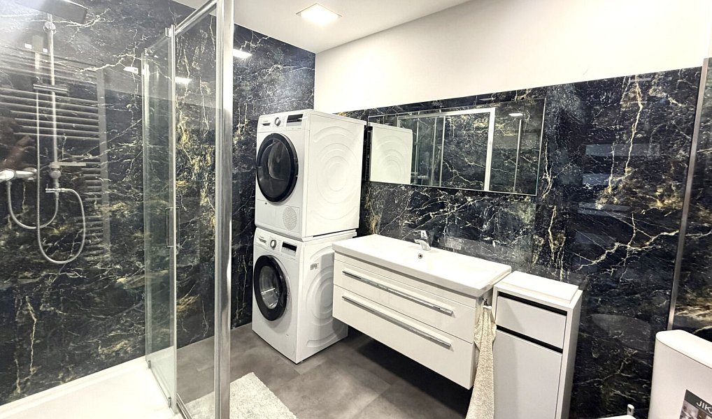 Prodej domu 232 m² s pozemkem 263 m², Hromnice – náhled fotky 4