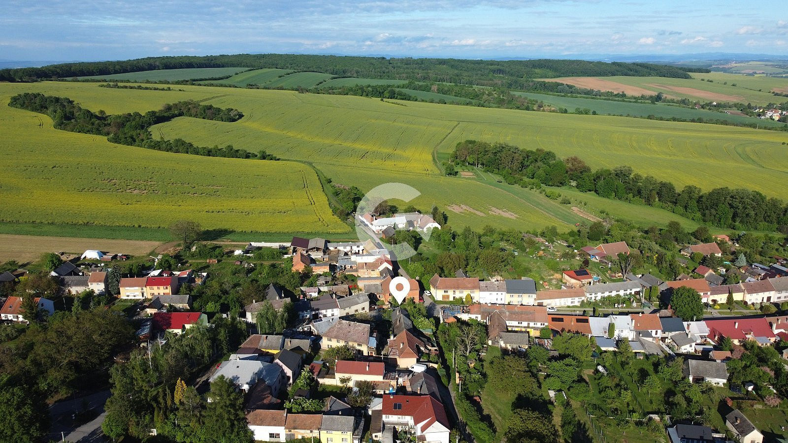 Prodej stavebního pozemku 300 m² – fotografie 2