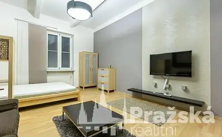 Pronájem bytu 1+1 50 m²