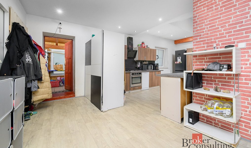 Prodej domu 335 m² s pozemkem 563 m², Liberec – náhled fotky 2