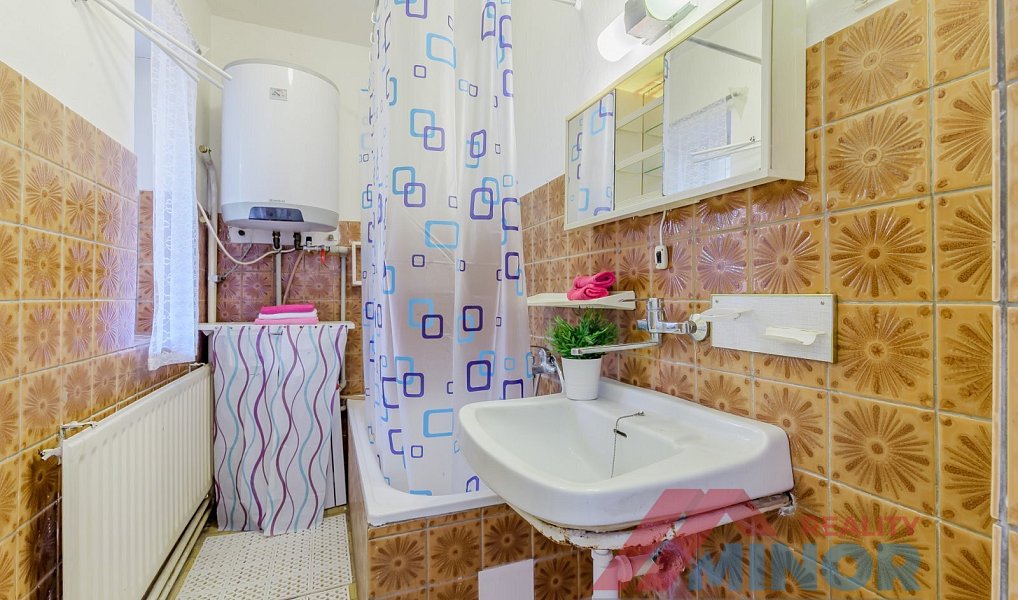 Prodej domu 190 m² s pozemkem 223 m², Řisuty – náhled fotky 4