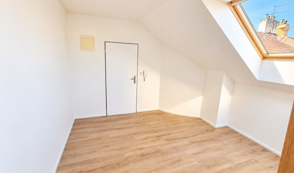 Pronájem bytu 2+kk 46 m², Praha – náhled fotky 4