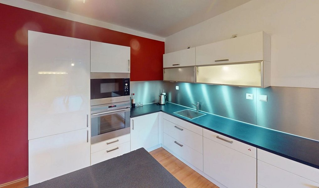 Prodej domu 424 m² s pozemkem 1 557 m², Hradištko – náhled fotky 10