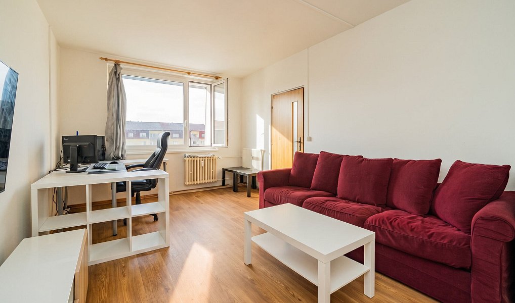 Prodej bytu 2+1 65 m², Milovice – náhled fotky 7