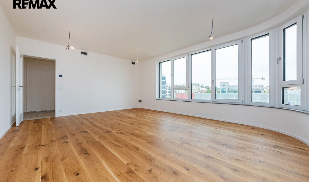Prodej bytu 1+kk 39 m², Praha – náhled fotky 8