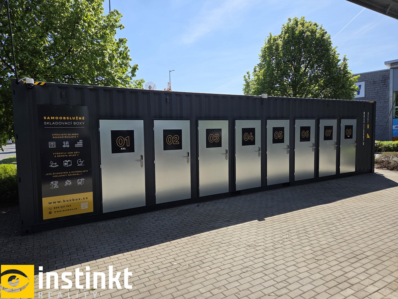Samoobslužné skladovací boxy, obchodní centrum berounka, plzeň