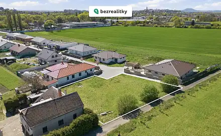 Prodej stavebního pozemku 1 107 m², Maloborecká, Mělník
