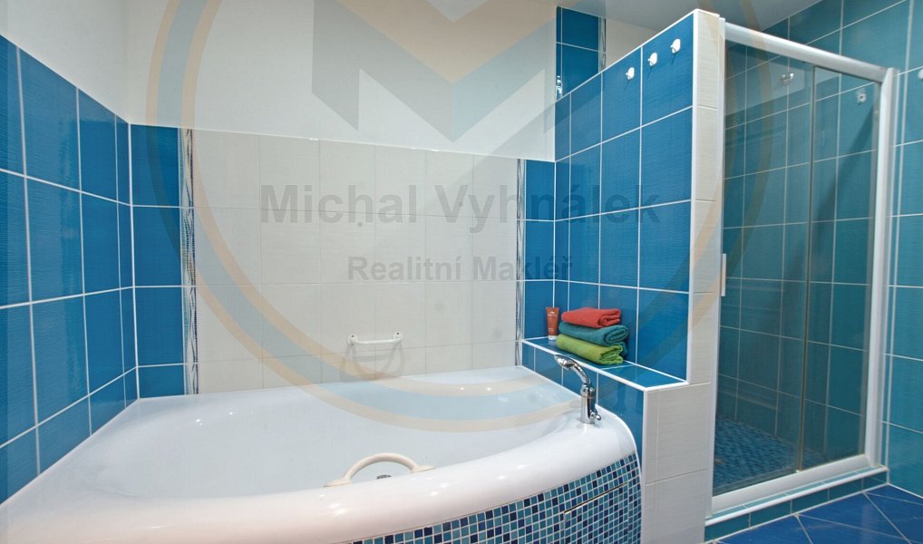 Prodej domu 154 m² s pozemkem 1 244 m², Tišice – náhled fotky 7
