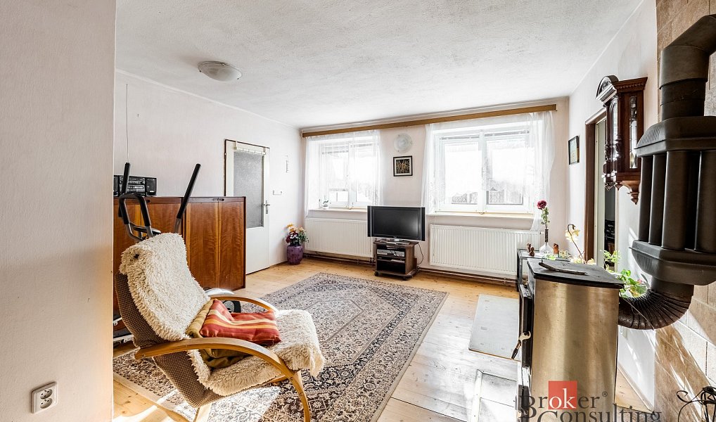 Prodej domu 202 m² s pozemkem 8 214 m², Dívčice – náhled fotky 5