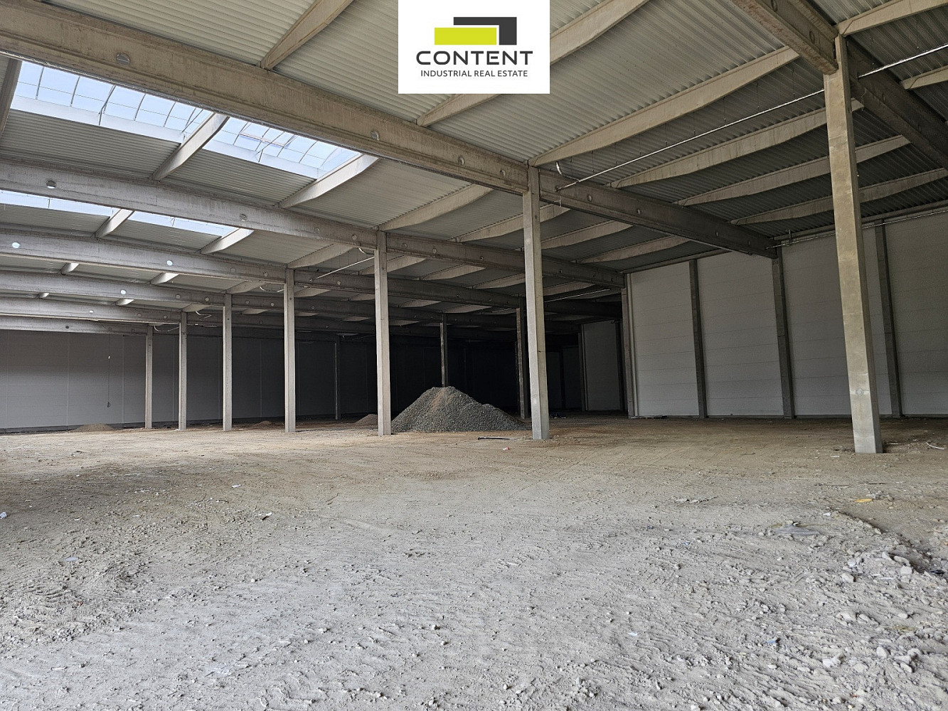Pronájem skladovacích prostor 6 988 m² – fotografie 3