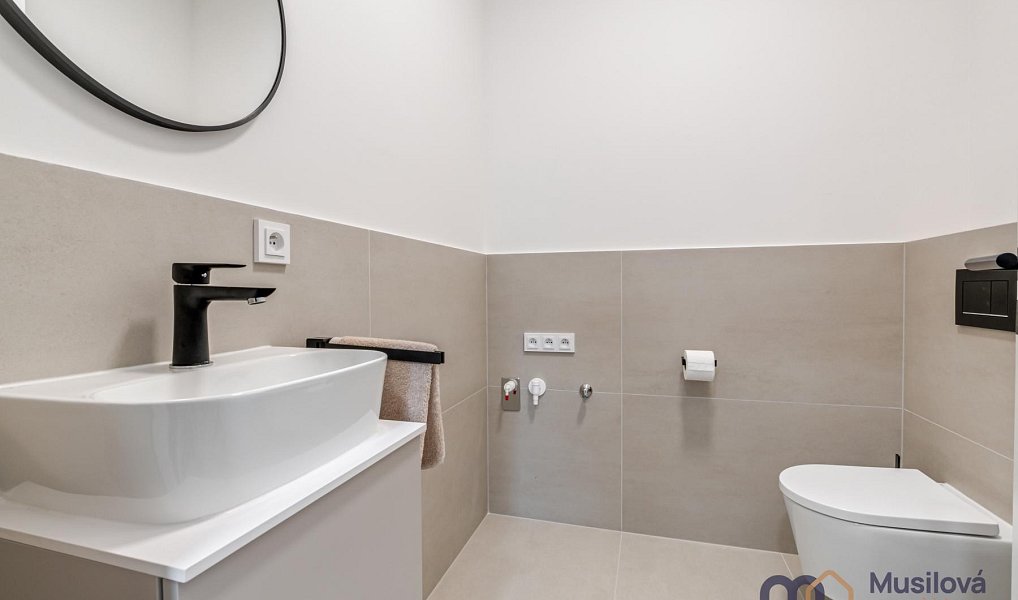 Prodej domu 150 m² s pozemkem 636 m², Újezdeček – náhled fotky 26