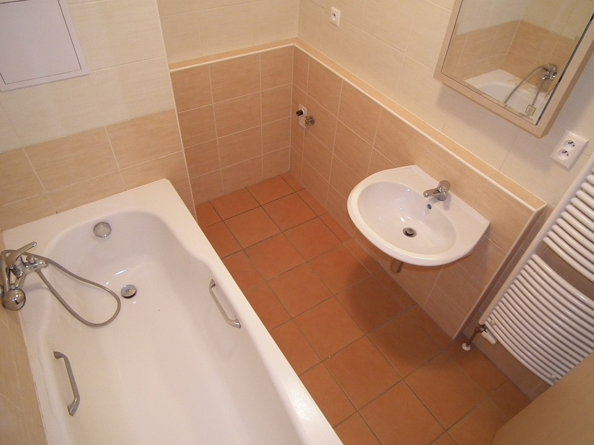 Pronájem bytu 2+kk 56 m² – fotografie 3