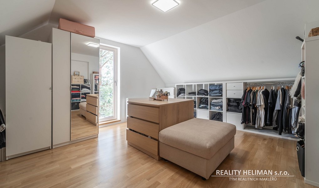 Prodej domu 260 m² s pozemkem 5 558 m², Košice – náhled fotky 26