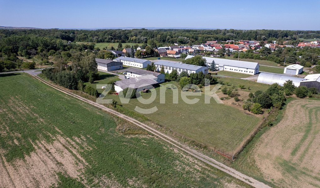 Prodej komerčního pozemku 12 000 m², Chropyně – náhled fotky 5