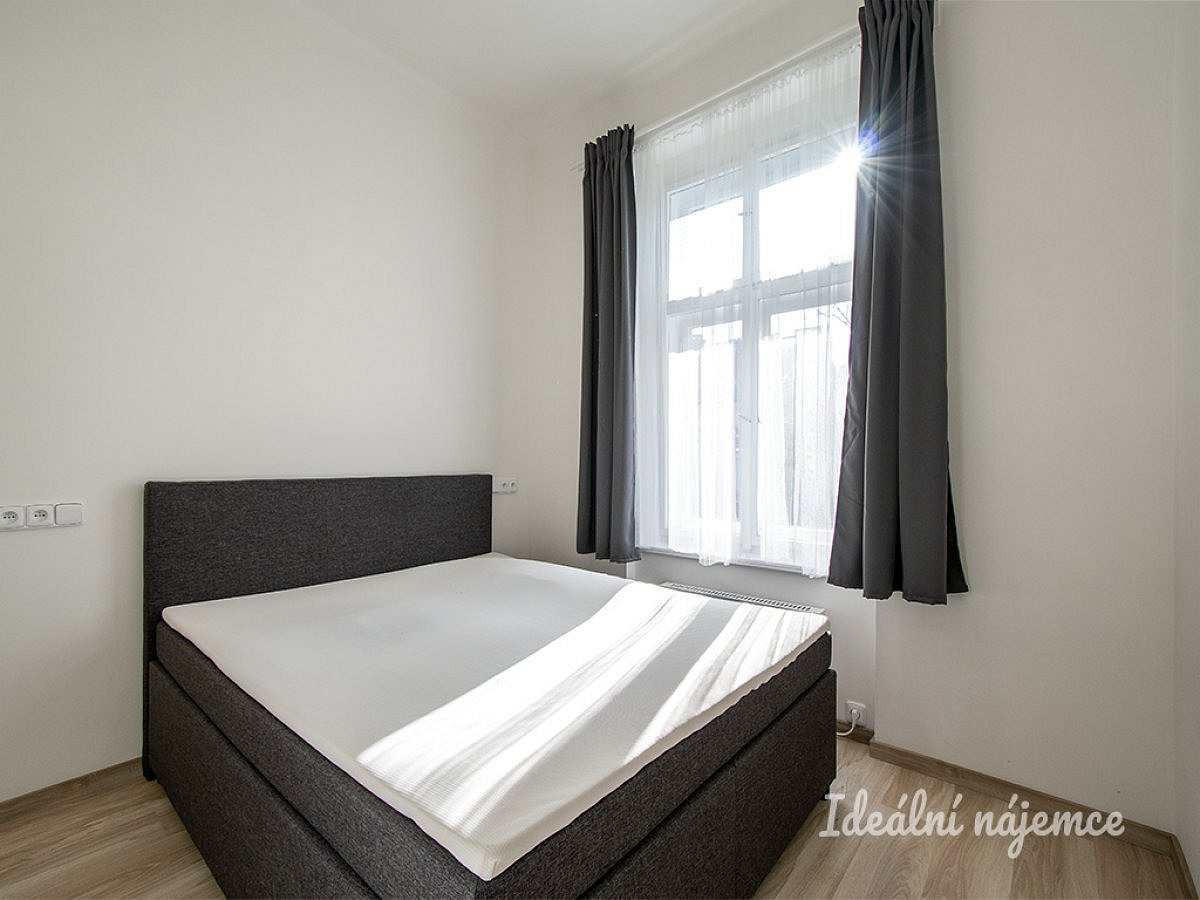 Pronájem bytu 2+kk 40 m² – fotografie 5