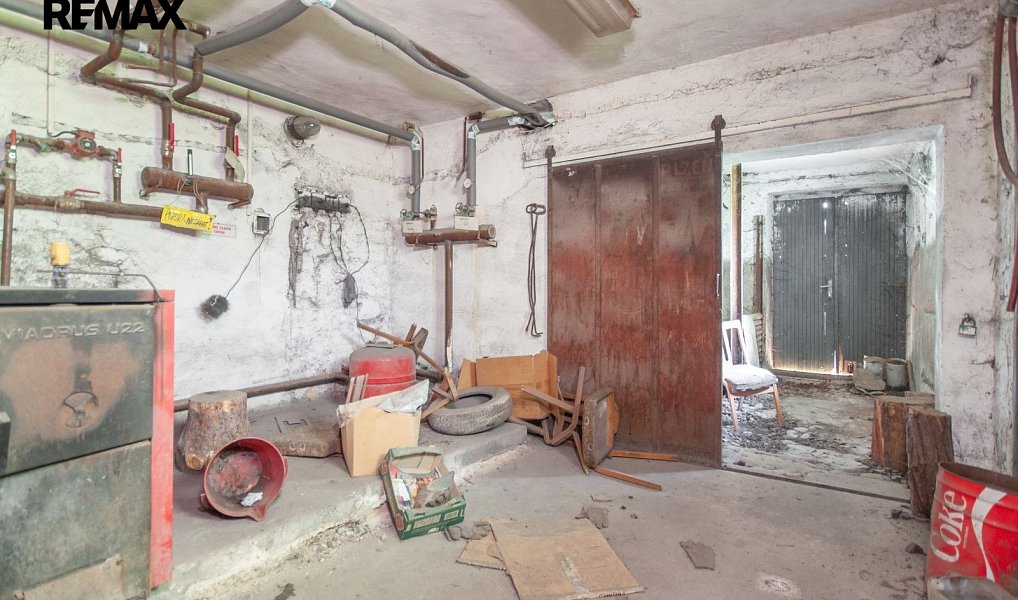 Pronájem skladovacích prostor 325 m², Bor – náhled fotky 14