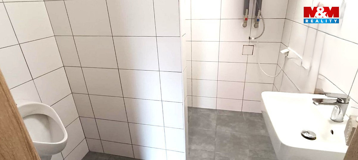 Pronájem kanceláře 14 m² — photo 4
