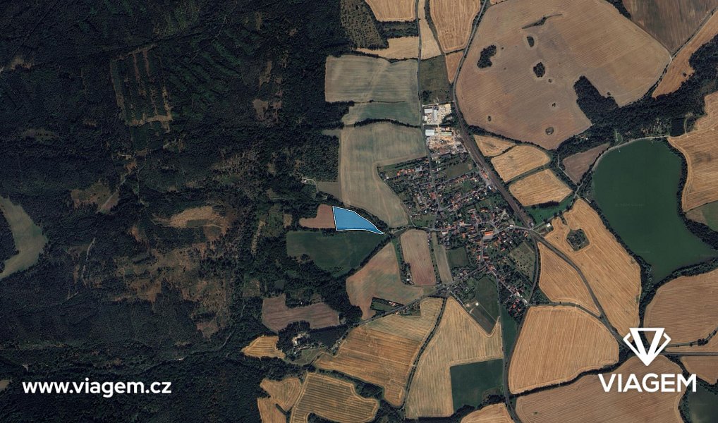 Prodej pole 9 354 m², Blatno – náhled fotky 3