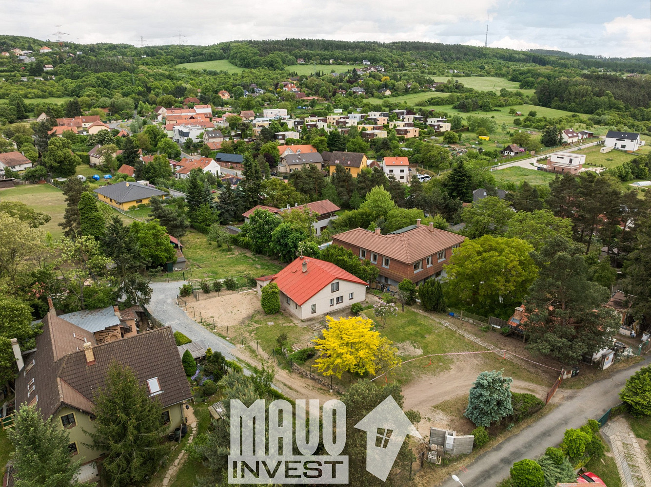 Prodej stavebního pozemku 550 m² – pohled 5
