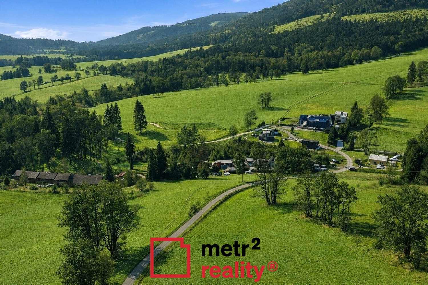 Prodej stavebního pozemku 858 m² – fotografie 3