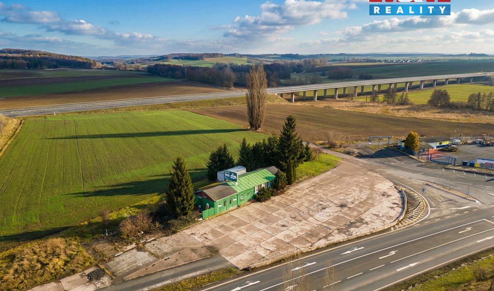 Prodej obchodních prostor 200 m², Lochenice – náhled fotky 3