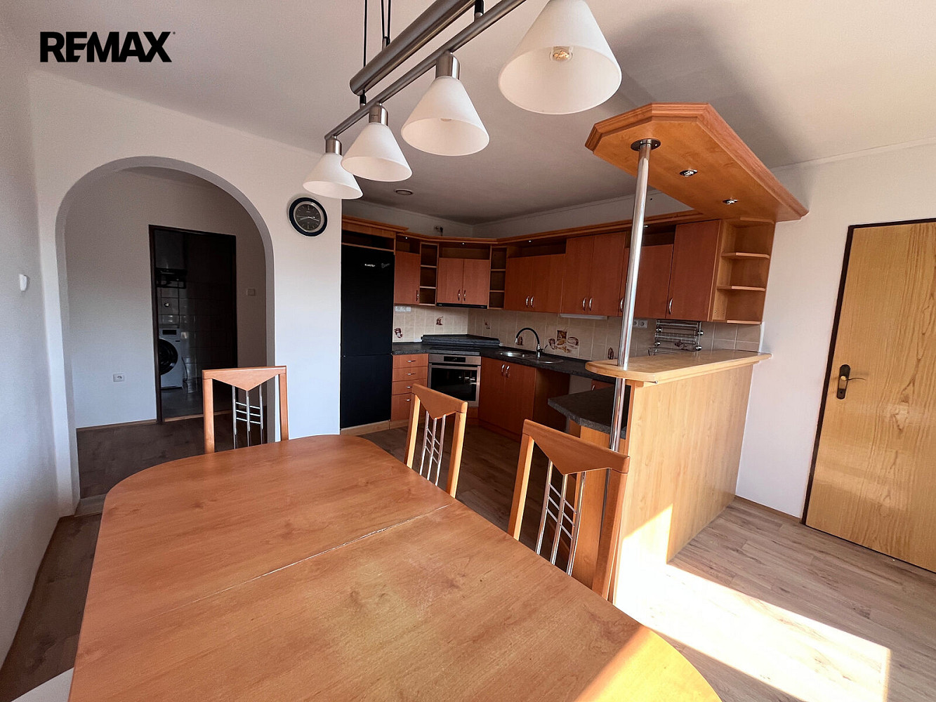 Pronájem bytu 2+1 92 m² – fotografie 2