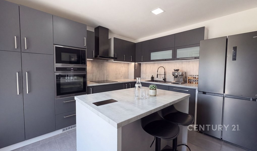 Prodej domu 284 m² s pozemkem 1 154 m², Roštín – náhled fotky 5