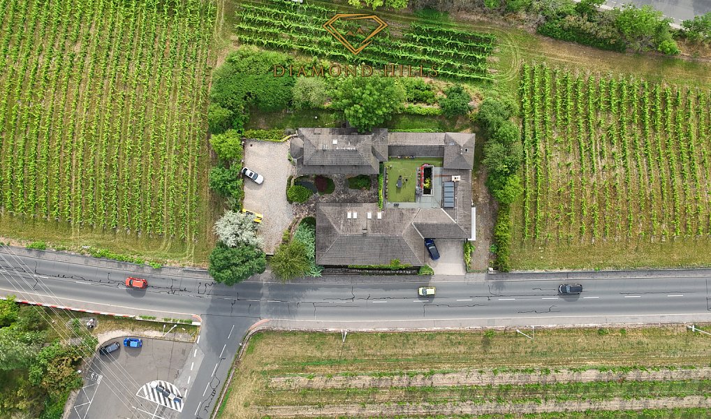 Prodej domu 518 m² s pozemkem 1 012 m², Mělník – náhled fotky 25