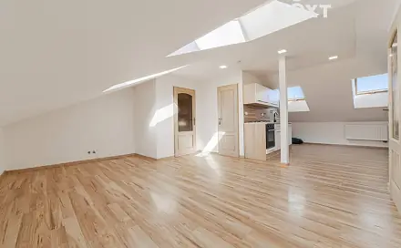 Pronájem bytu 2+kk 62 m²