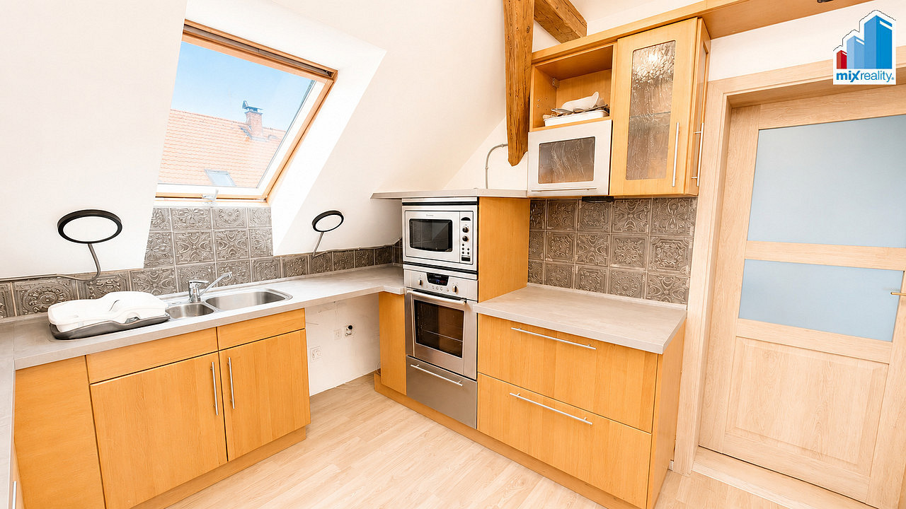 Pronájem bytu 2+1 58 m²
