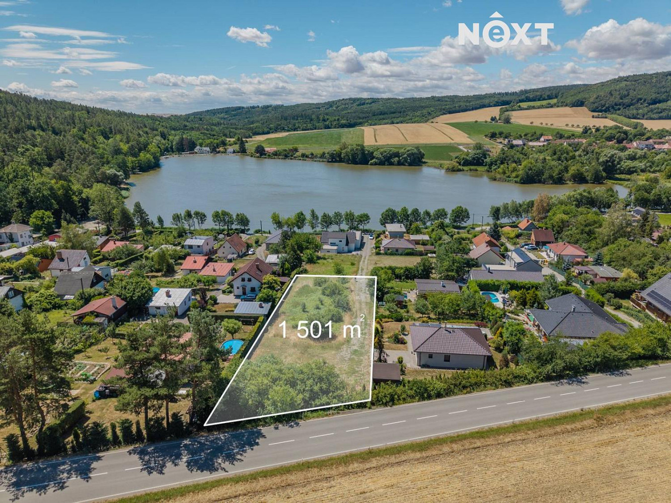 Prodej stavebního pozemku 1 501 m²