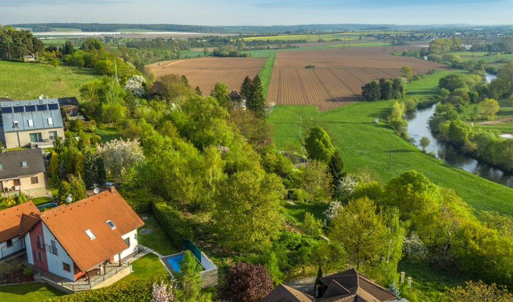 Prodej stavebního pozemku 1 364 m², Skorkov – náhled fotky 2