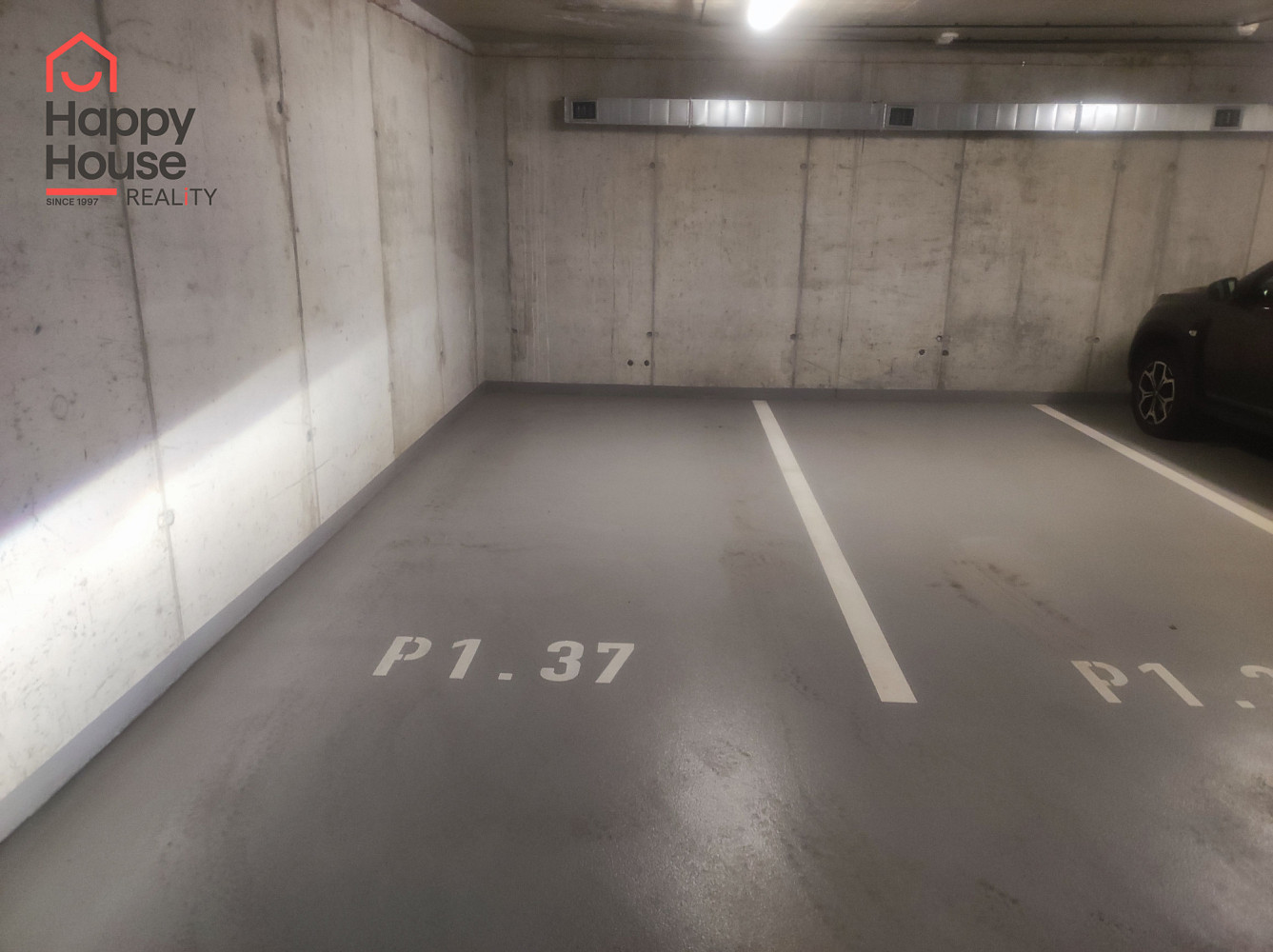 Pronajmeme garážové stání v 1PP, Praha 9, Kobylisy, ul Na Slovance