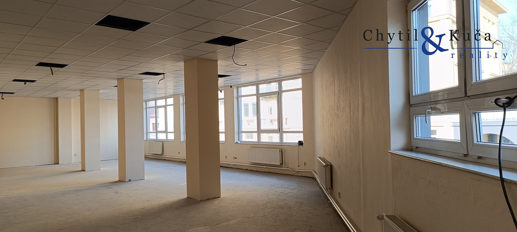 Pronájem obchodních prostor 170 m² – fotografie 3