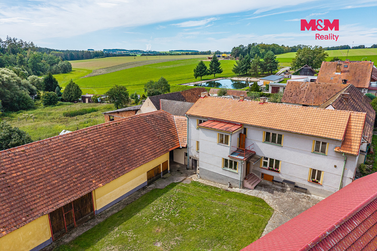 Prodej domu 236 m² s pozemkem 3 986 m² – fotografie 2